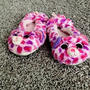 Beanie boo slippers